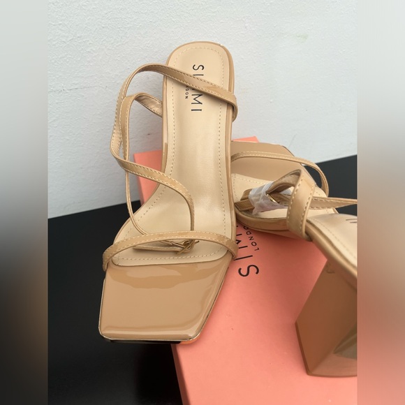 ASOS women's sandals  Wide Fit block heel Pin-buckle ankle strap Open toe - Picture 9 of 14